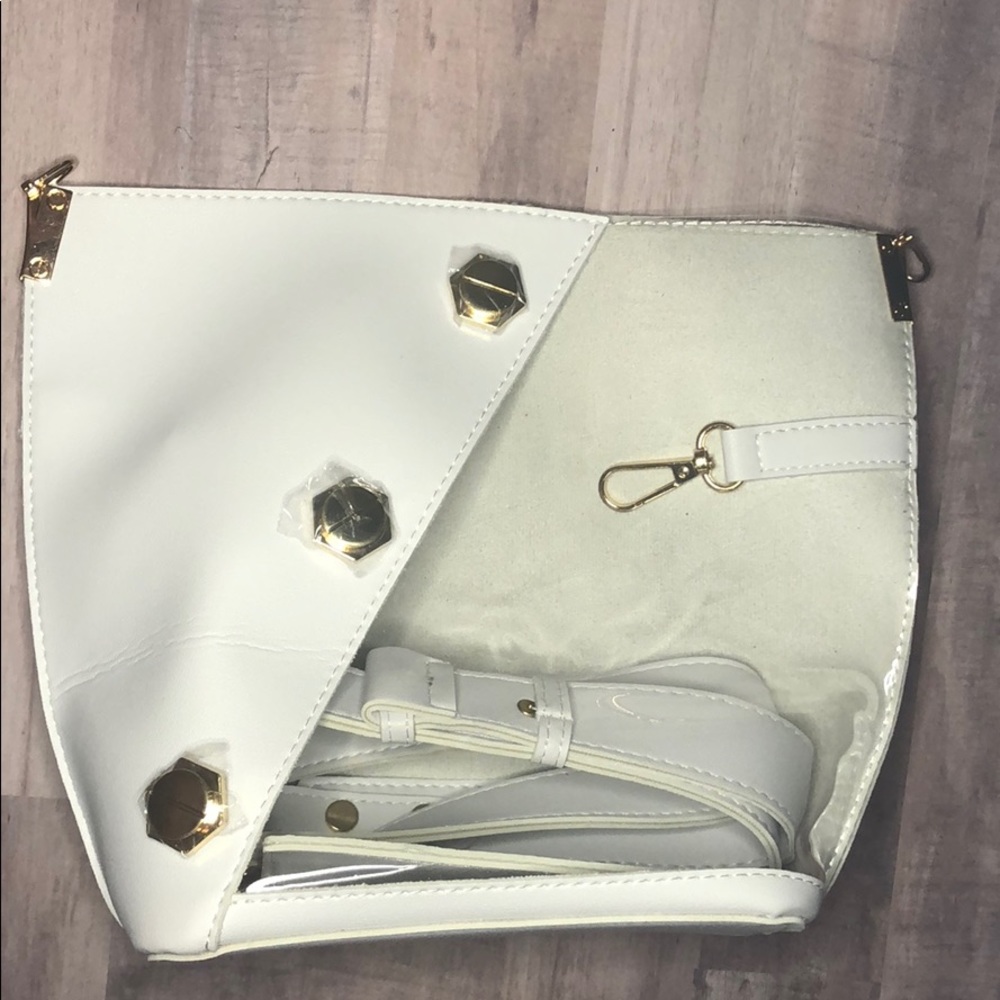 Clear Purses - Picture 2 of 6